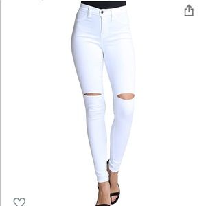 Vibrant high wasted white jeans